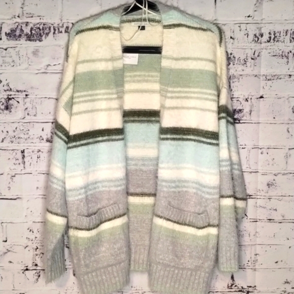 American Eagle Outfitters Sweaters - ✨American Eagle Open Knit Cardigan Sweater Woman's Small